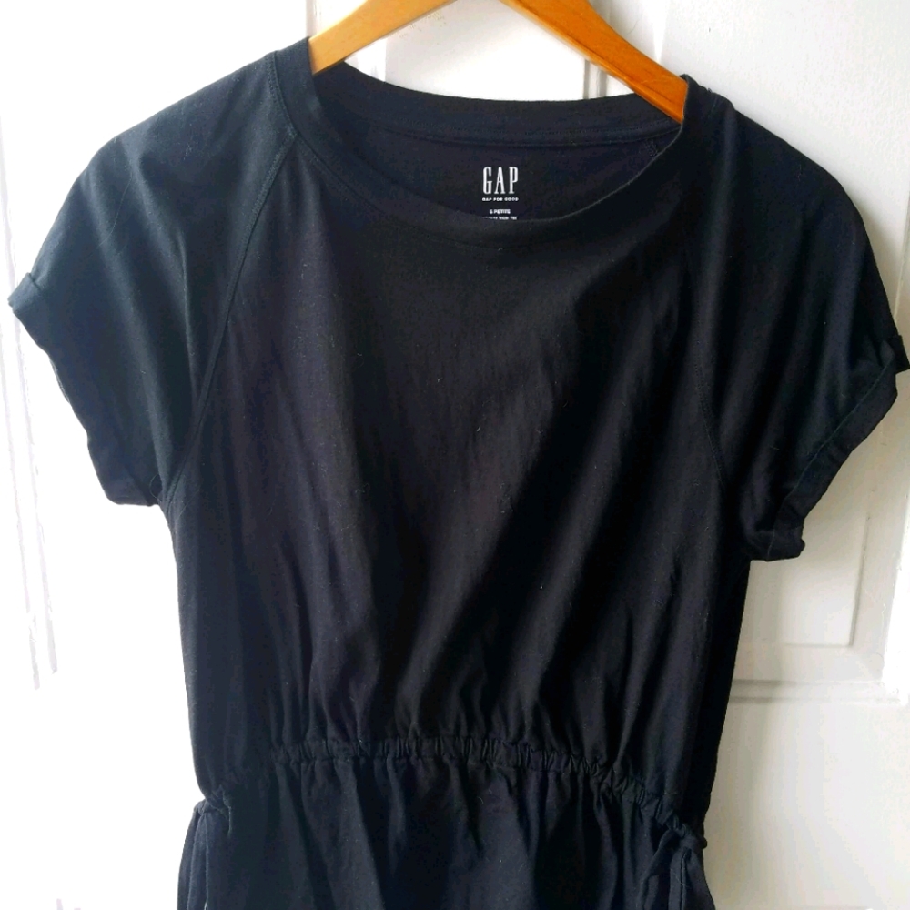 GAP peplum tee
